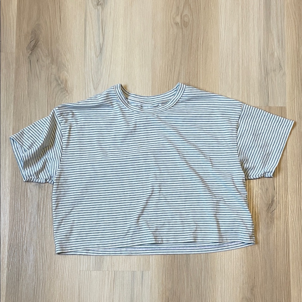 American Eagle Striped Cropped Crewneck Tee
